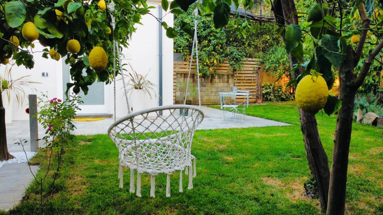 Flavia'S Lemons Bed and Breakfast Sorrento Eksteriør billede